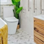 25 Tips on How to Make a Small Bathroom Look Bigger
